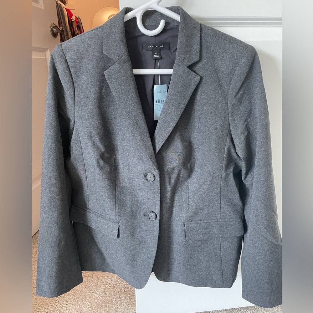 NWT Ann Taylor 2 piece pant suit Grey Size 6 Petite 6P